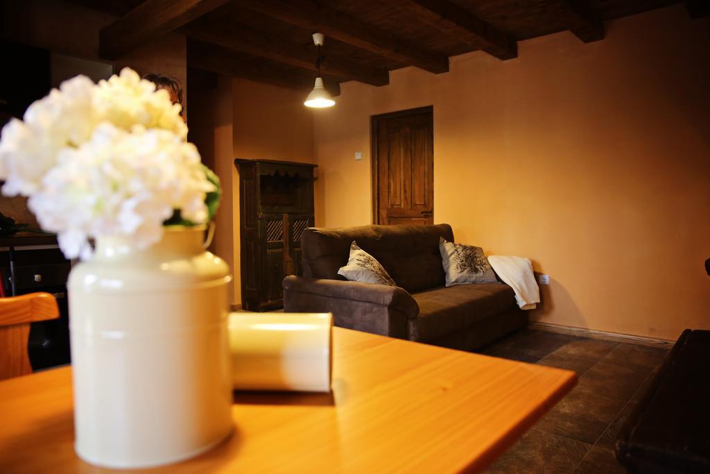 Apartamentos Turisticos Las Carballedas Rabanal del Camino Pokój zdjęcie