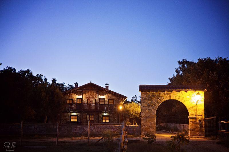 Apartamentos Turisticos Las Carballedas Rabanal del Camino Zewnętrze zdjęcie