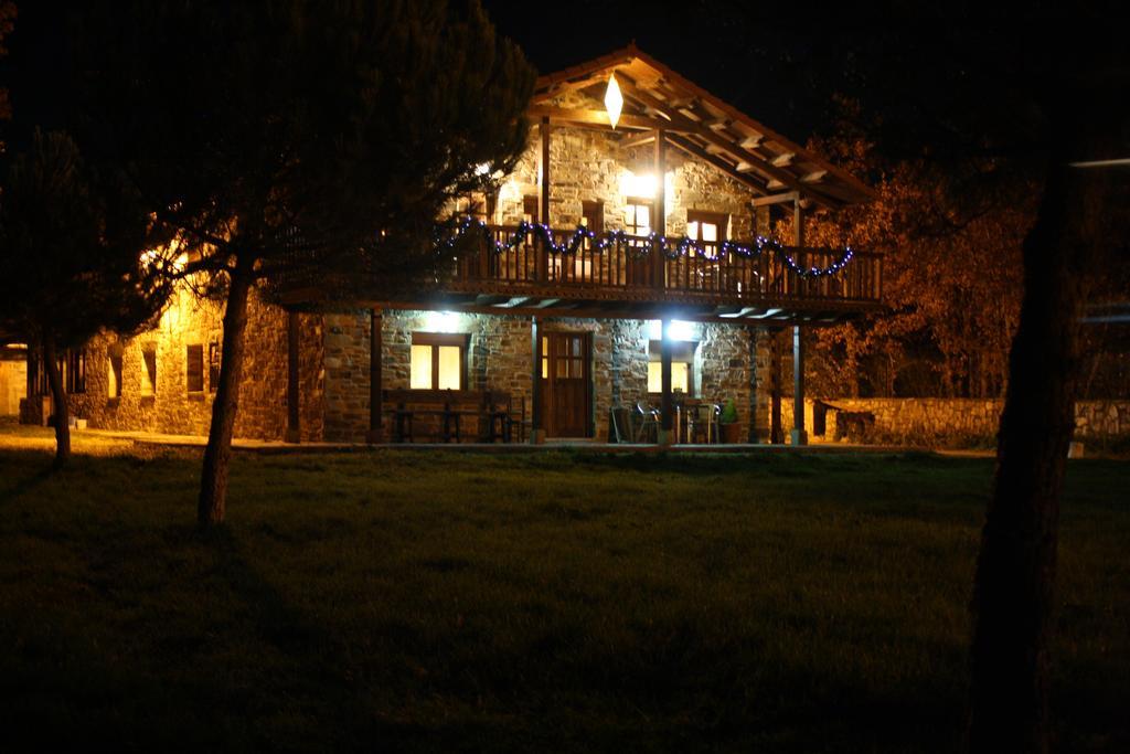 Apartamentos Turisticos Las Carballedas Rabanal del Camino Zewnętrze zdjęcie